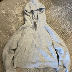Lululemon Scuba Half Zip Size-S / Worn like new